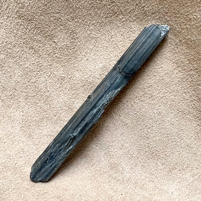 Stibnite Long Blade (China)