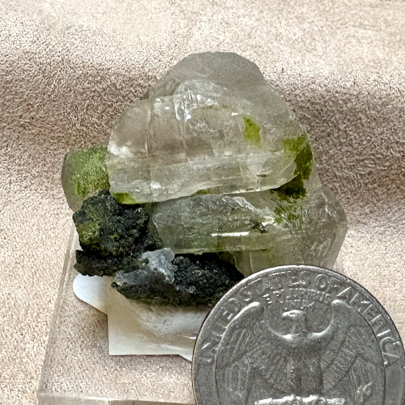 Cerussite with Mottramite (Namibia)