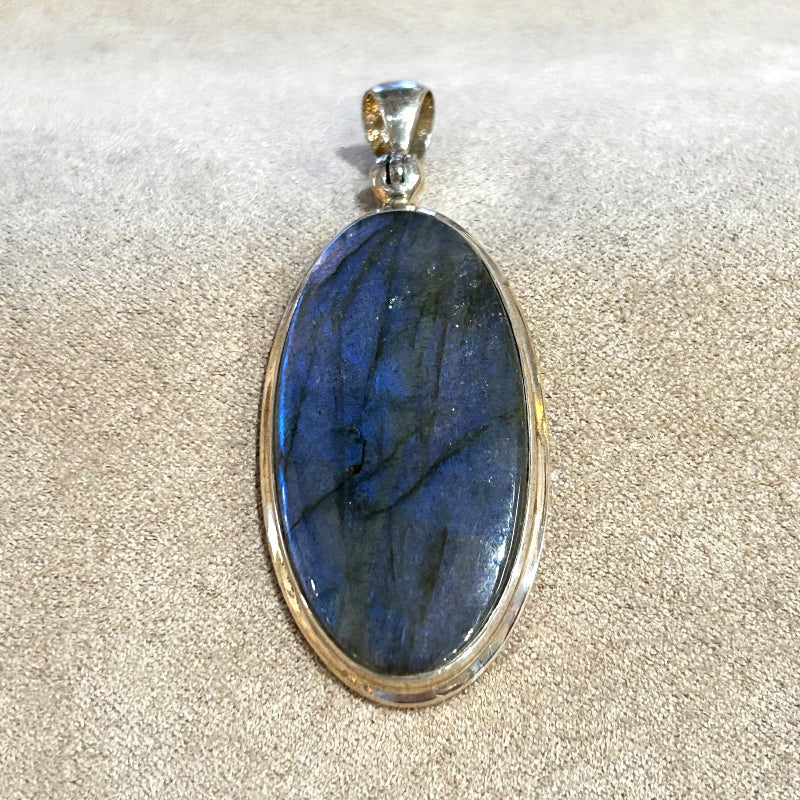 Labradorite in Sterling Silver Pendant