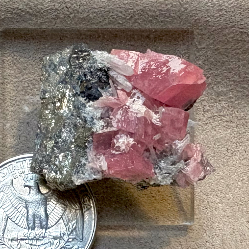 Rhodochrosite with quartz, pyrite & sphalerite (Colorado)