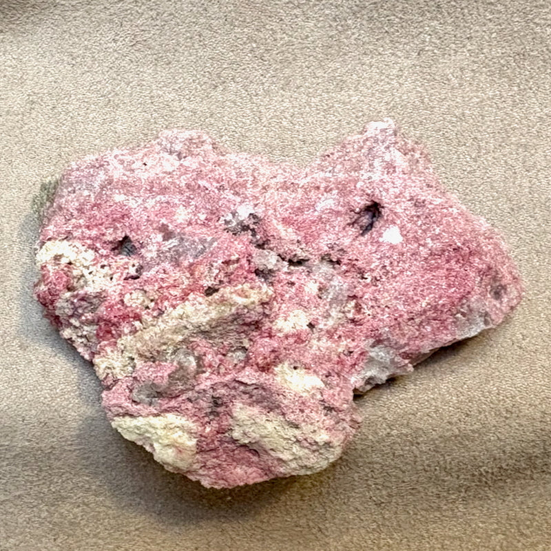 Thulite with garnet & quartz (Taos Co., New Mexico)