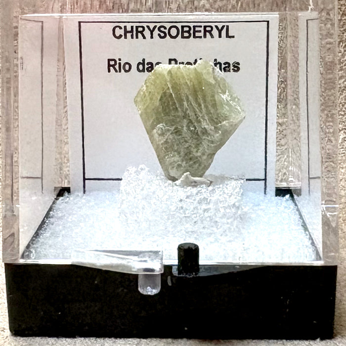 Chrysoberyl (Brazil)