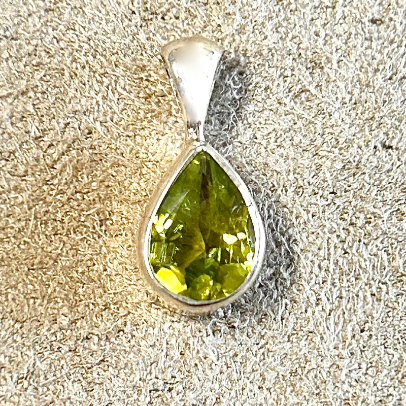 Peridot Faceted Pendant