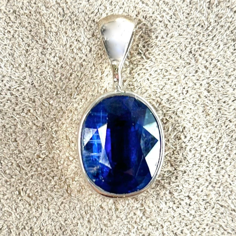 Kyanite in Sterling Silver Pendant