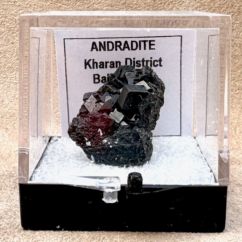 Garnet, Andradite (Pakistan)