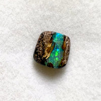 Opal, Boulder, Cabochon (Winton, Australia)