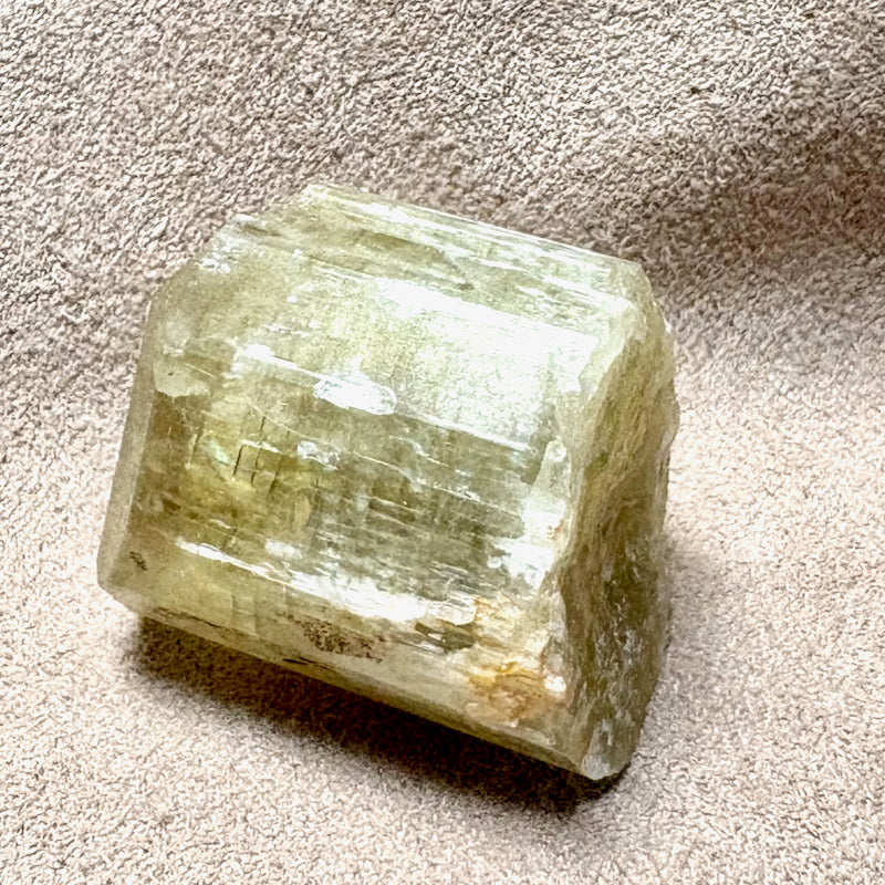 Apatite (Fluorapatite) (Eagle Co., Colorado)