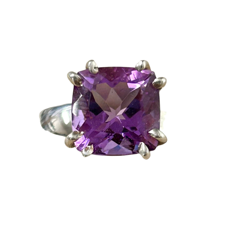 Amethyst & Sterling Silver Ring (size 8)