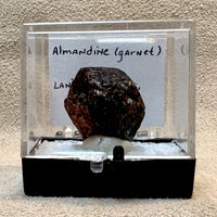 Garnet, Almandine (Canada)