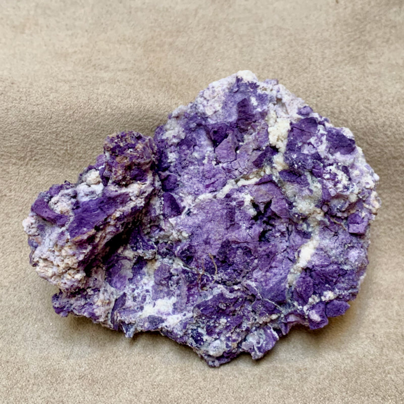 Fluorite, Beryllium-rich Opalized "Tiffany Stone" (Utah)