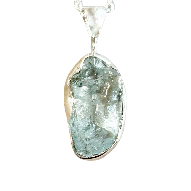 Aquamarine Pendant with Sterling Silver Chain
